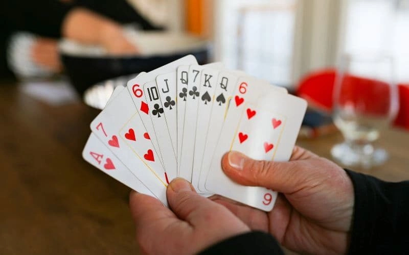 cóng bài là gì trong tiến lên 